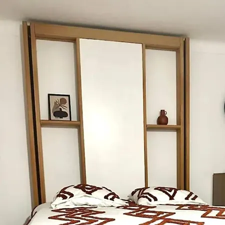 Large Cozy In Cannes דירה