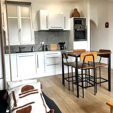 Large Cozy In Cannes דירה *
