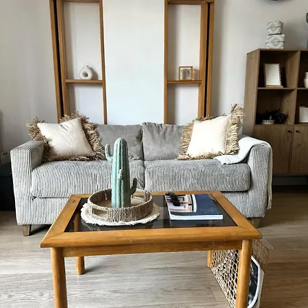 Large Cozy In Cannes דירה *